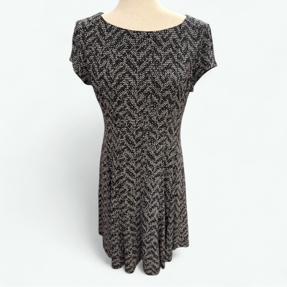 Connected Apparel Black and Gray Sheath Mini Dress - Picture 1 of 4